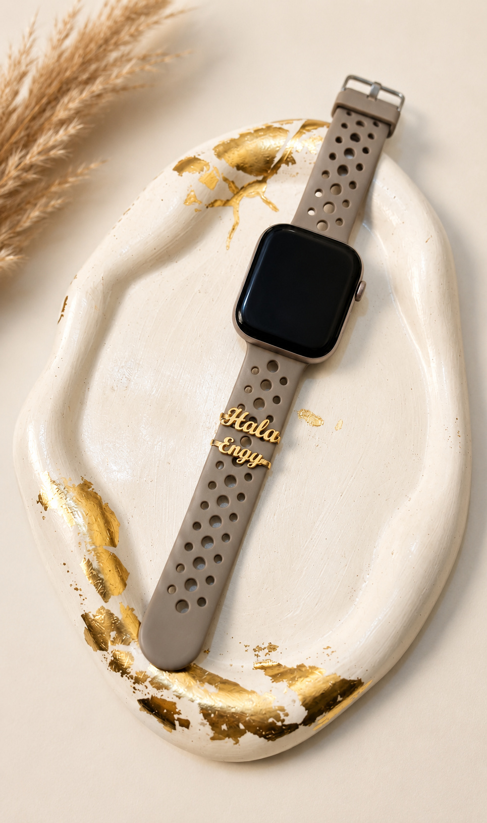 watch's name tag