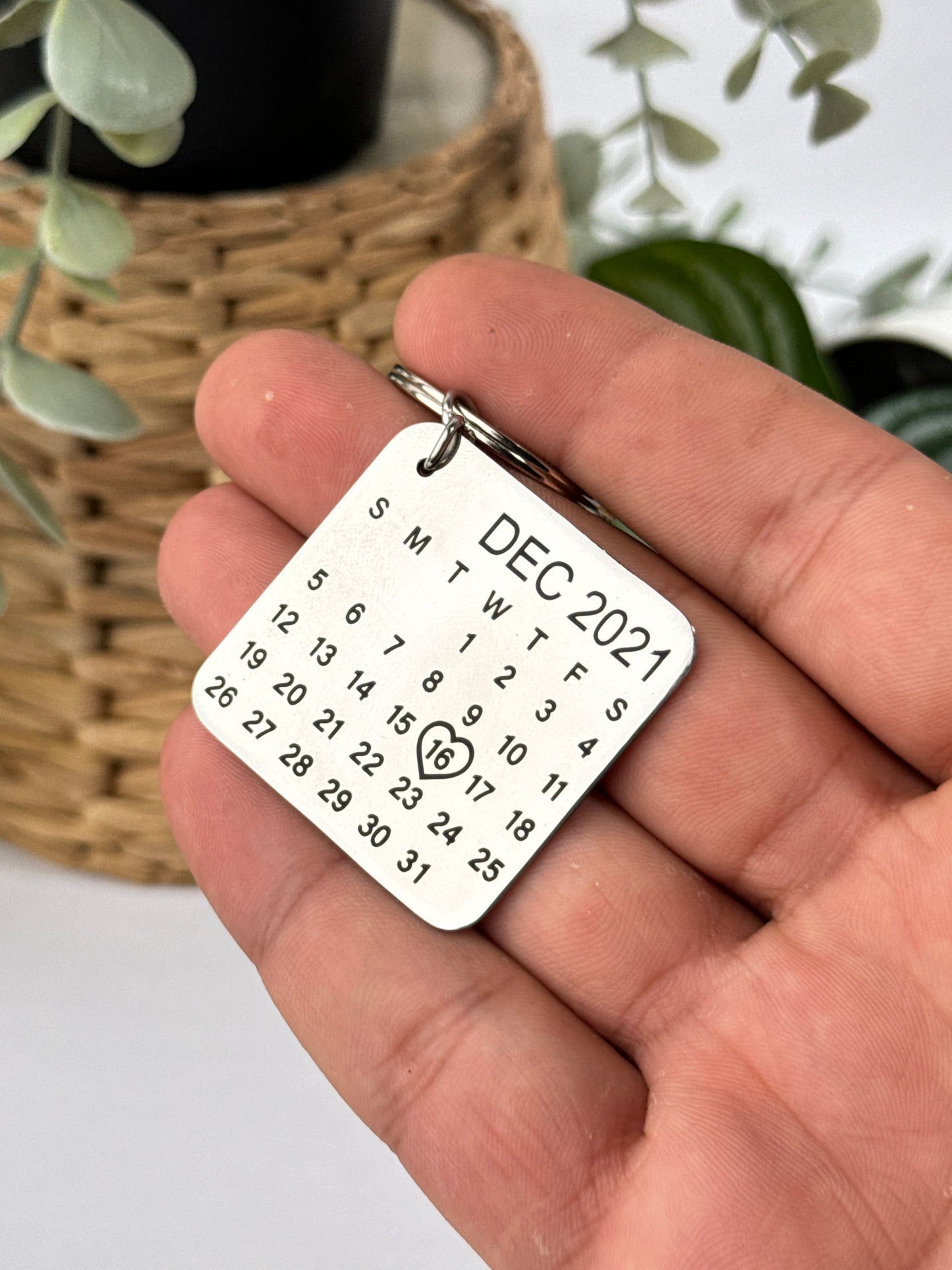 ميدالية مربع و coin