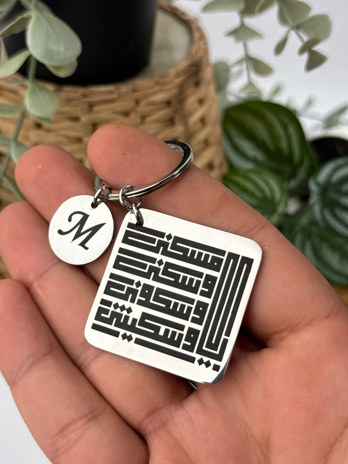 ميدالية مربع و coin